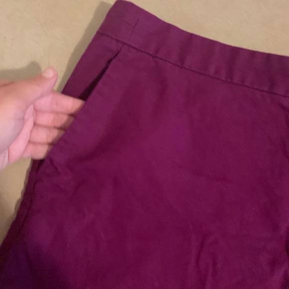 Banana Republic EUC purple Hampton fit shorts - Picture 2 of 4